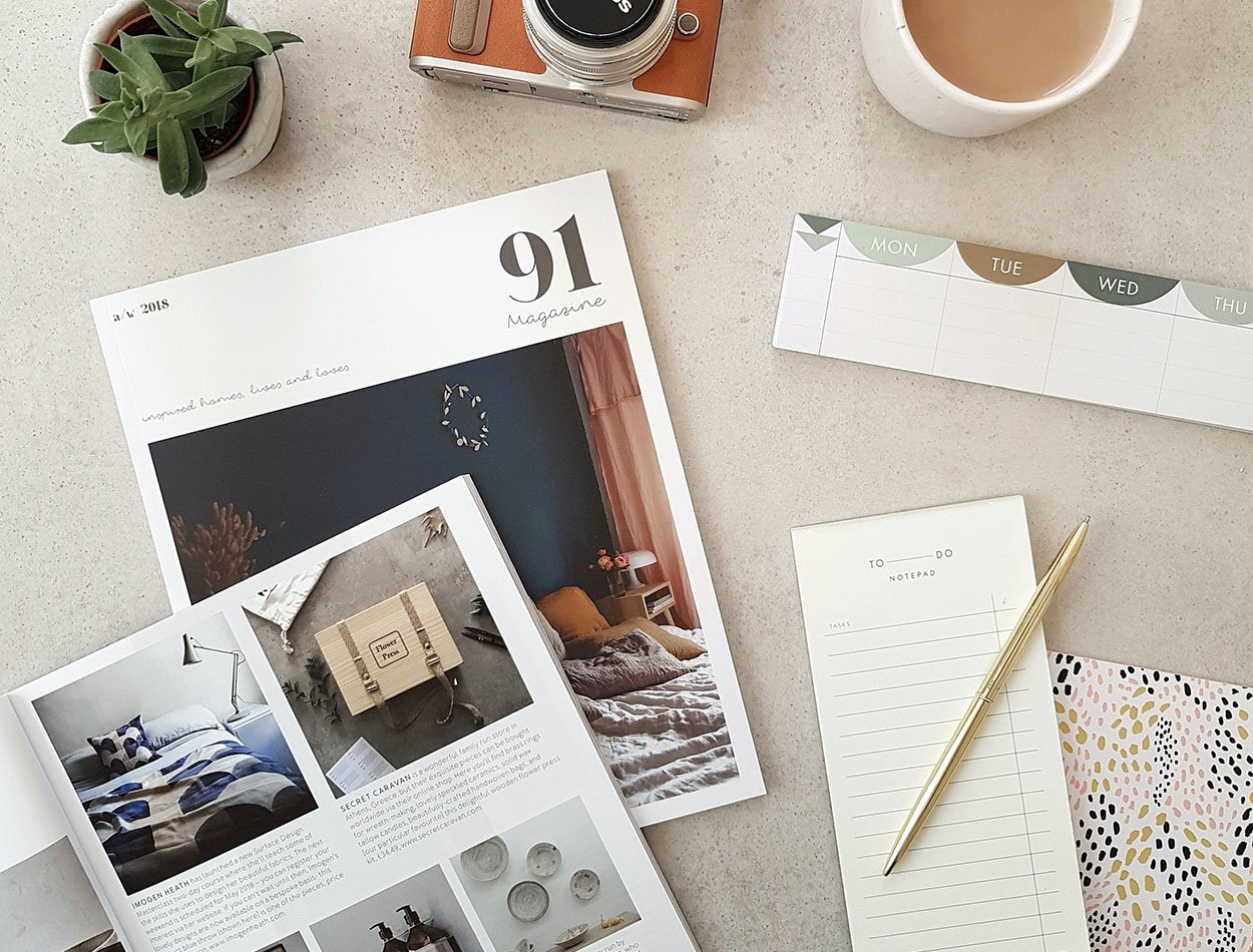 91-magazine-qFFS4I4hdIE-unsplash